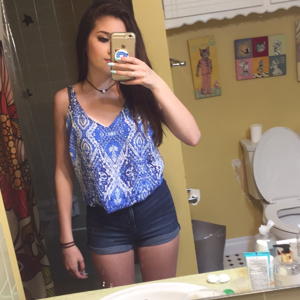 blue and white cami 🦋